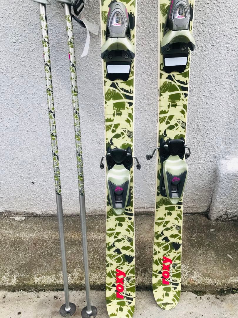 ☆レア☆roxy スキー板 150cm ＆ ビンディング ＆ ストック カモフラ