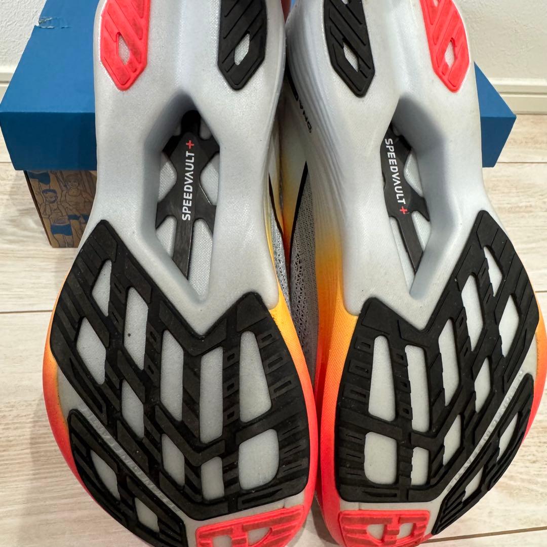 スパイク・シューズ BROOKS HyperionElite4