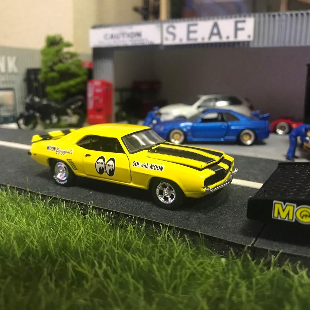 M2 シボレー C60 ムーンアイズトレーラーブラックとカマロRSイエローセット