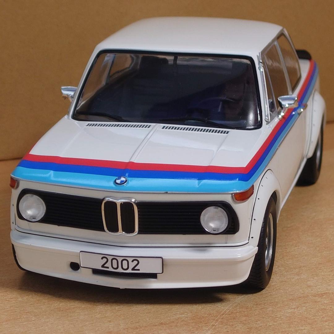 1/18  2002ターボ ホワイト 1973 MCG製 ダイキャスト製