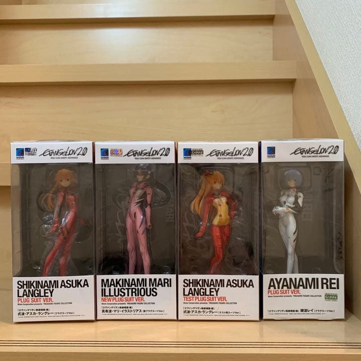 【未開封】エヴァンゲリオン　フィギュア　綾波レイ　アスカラングレー　真希波マリ