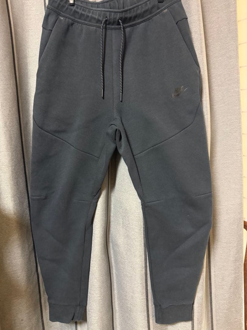 Nike テックフリース　上L 下M