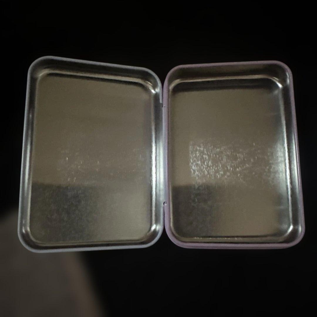 新品未使用　ディズニー　マリー デザイン メタルケース　缶入りメモ