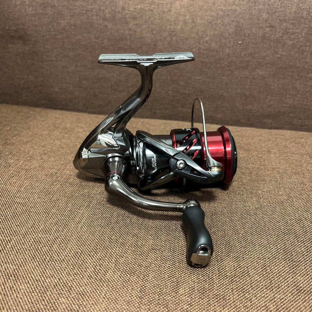 AOM16 ストラディックci4+ 2500S