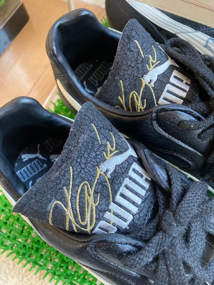 カズ（三浦和良）直筆サイン入りスパイク プーマ