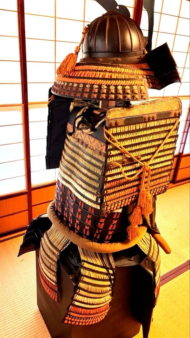 【美品】　等身大甲冑 鎧一式 甲冑・鎧・兜・鎧立て付き