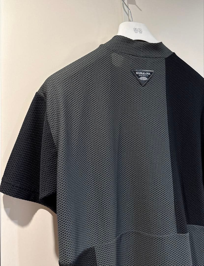 2025 美品 ★ MARK&LONA モックネック シャツ マーク&ロナ 黒