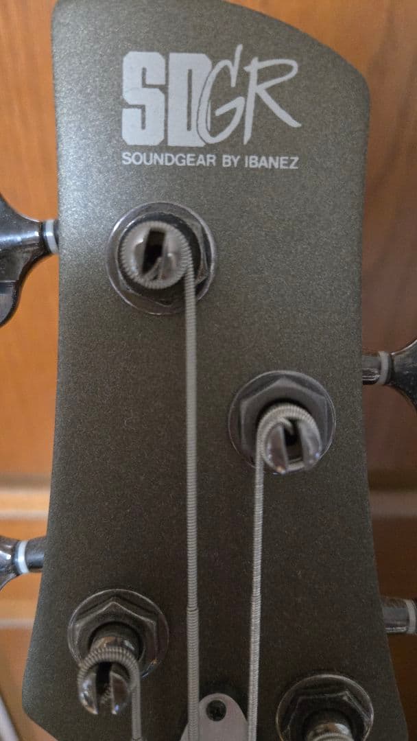 Ibanez エレキベース　SRX400 スティングレイタイプ