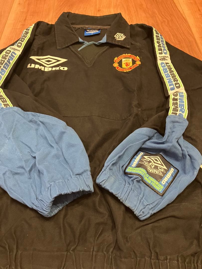 マンチェスターユナイテッド　ビンテージドリルトップ SHARPロゴ 黒