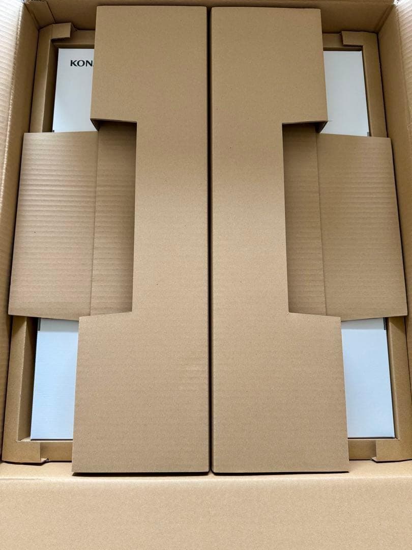 HIGH-RESOLUTION ARTWORK 白銀の城のラビュリンス