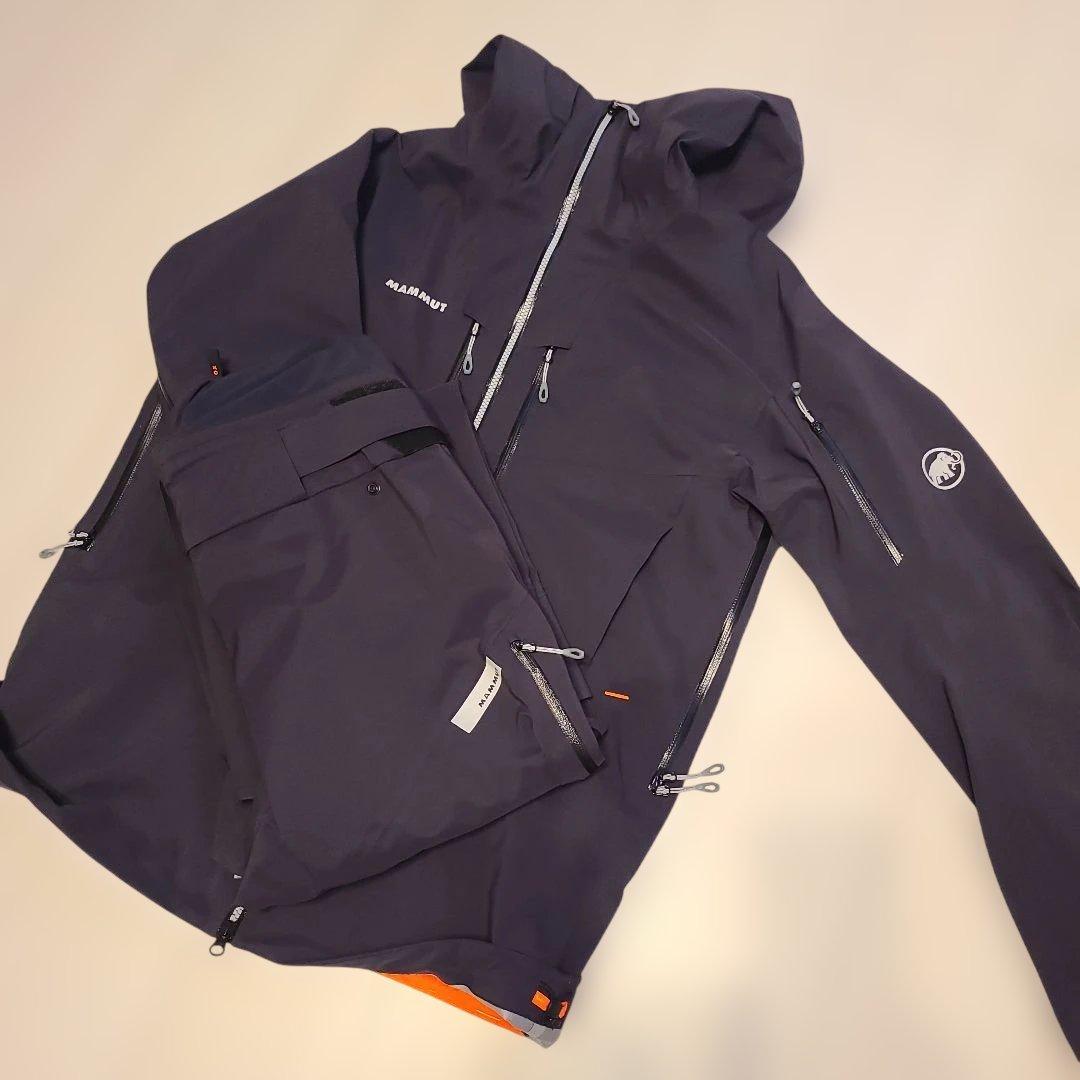 MAMMUT　スキー•スノボ用　ウェア上下セット