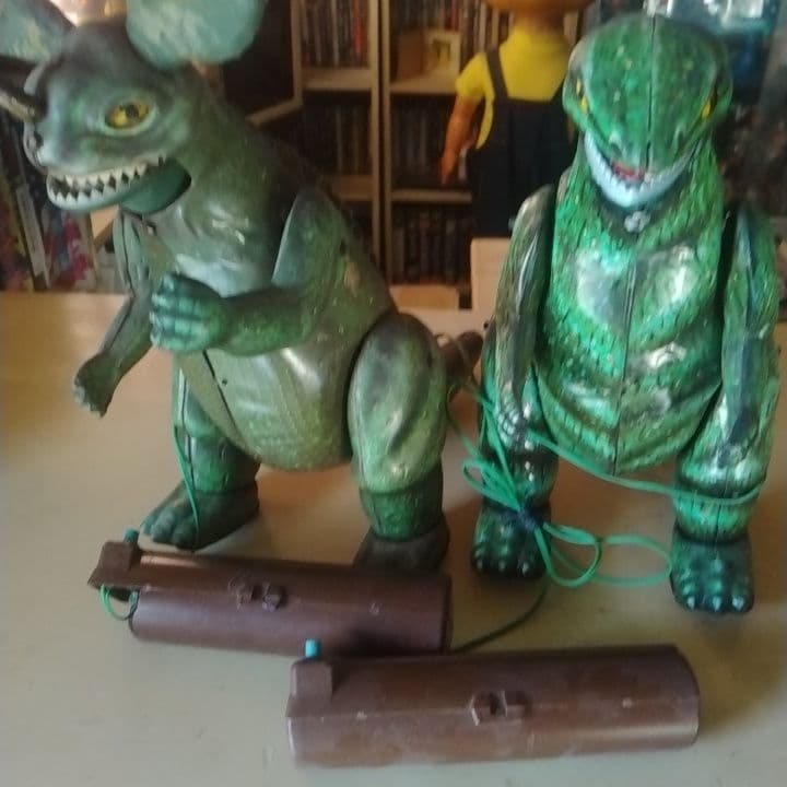 《メル:最終お値引き》ゴジラ＆バラゴン2体とリモコン