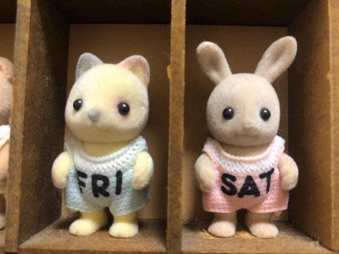 シルバニアファミリー　赤ちゃん付きカレンダー