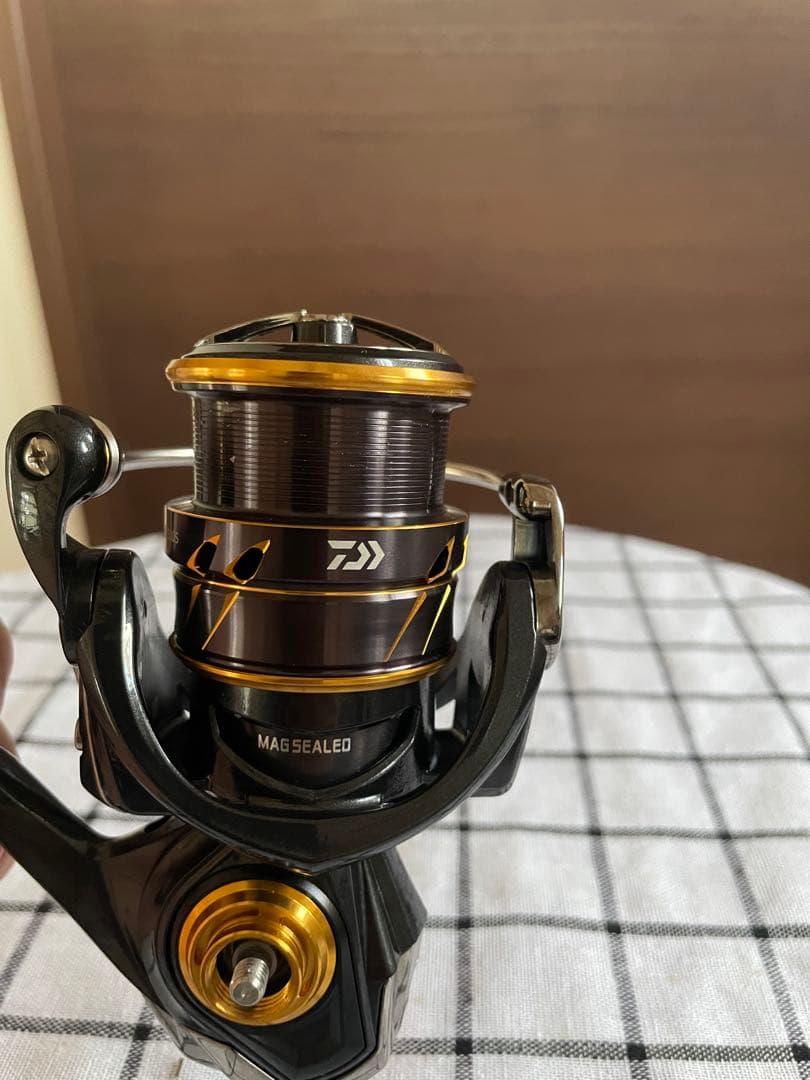 ダイワ　21カルディア LT2500S スピニングリール