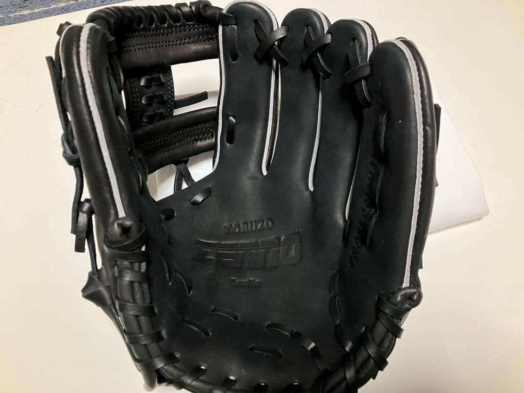 ゼンノー ZENNO TAURA 限定特注品軟式 黒 オールラウンド 内野手用