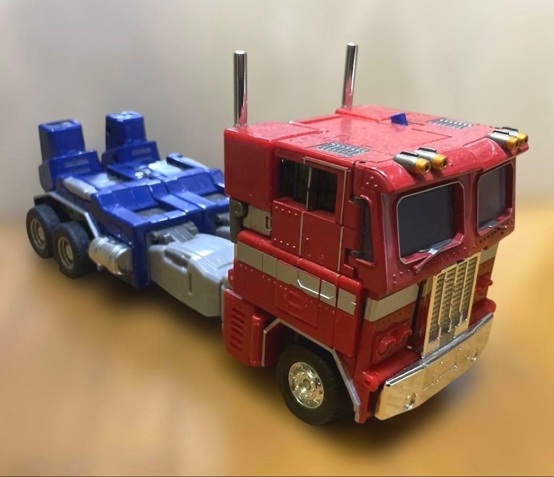 トランスフォーマー　オプティマスプライム　マスターピース　コンボイ