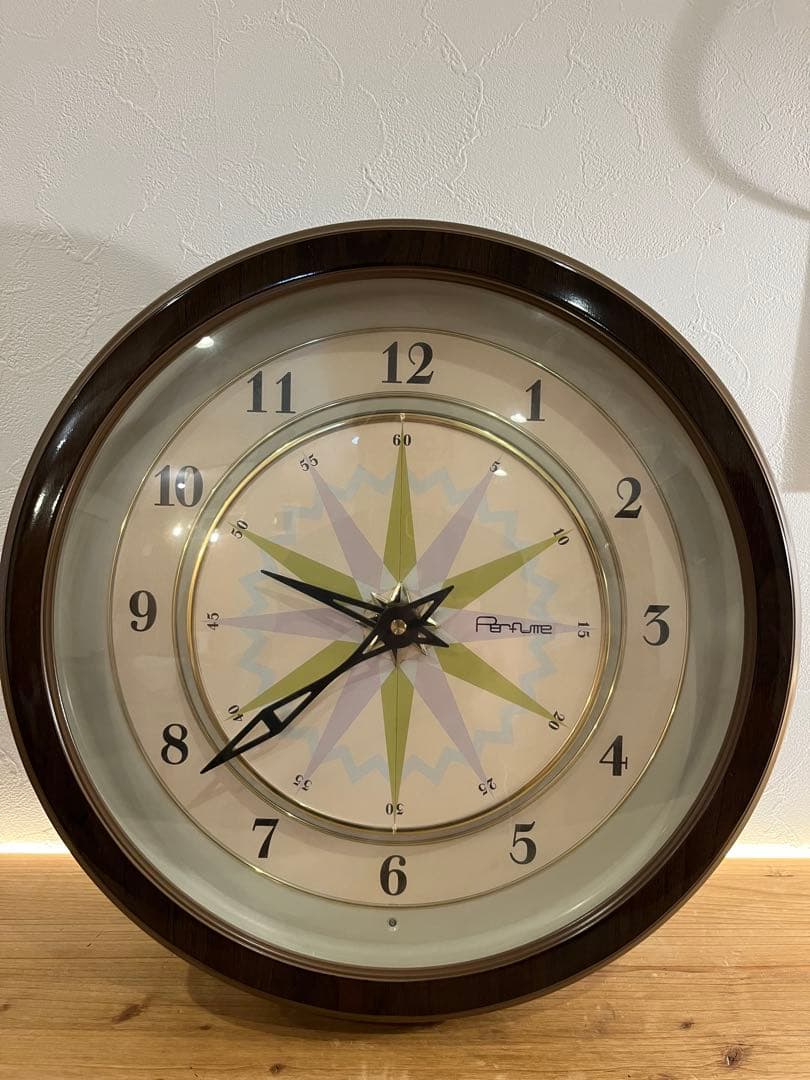 Perfumeオリジナル からくり時計 ＆ 台座セット 新品