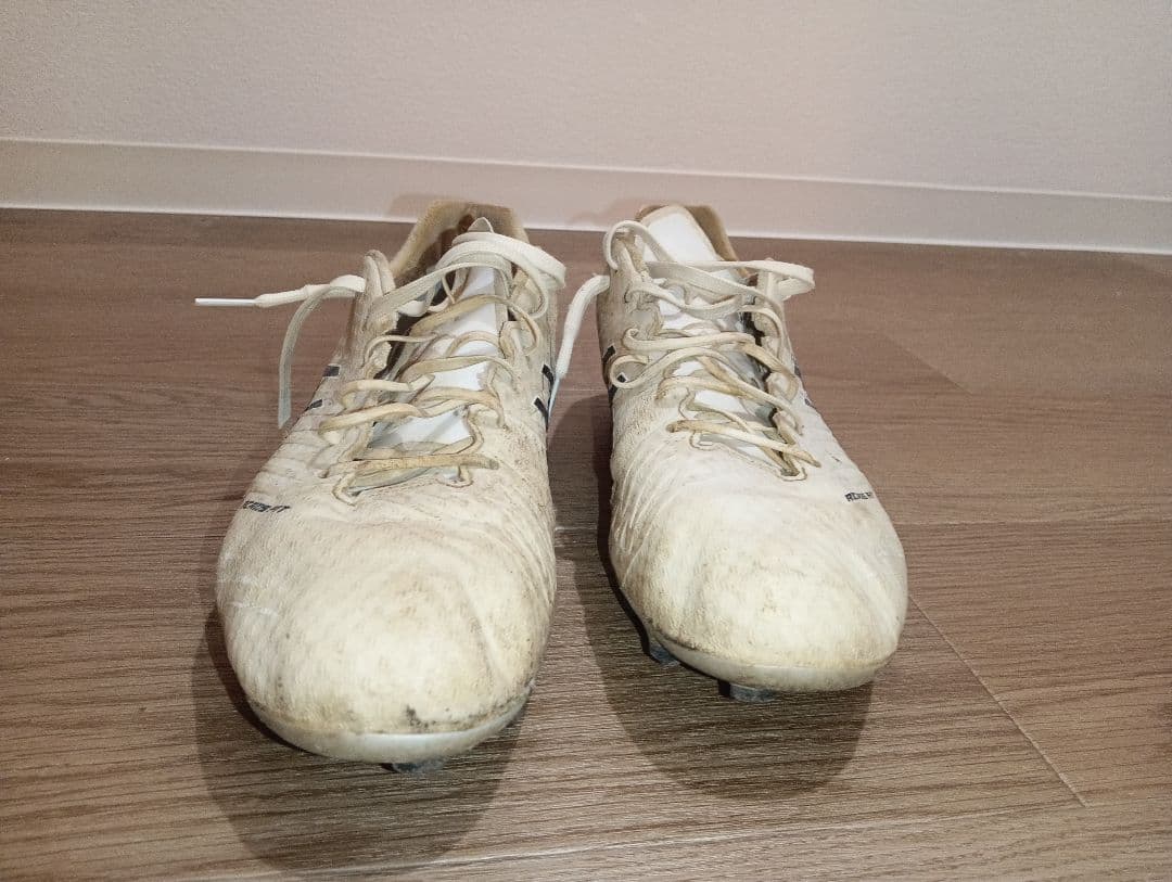 尾崎優成選手直筆サイン入りスパイク本人実使用後に譲り受けたもの 早い者勝ち