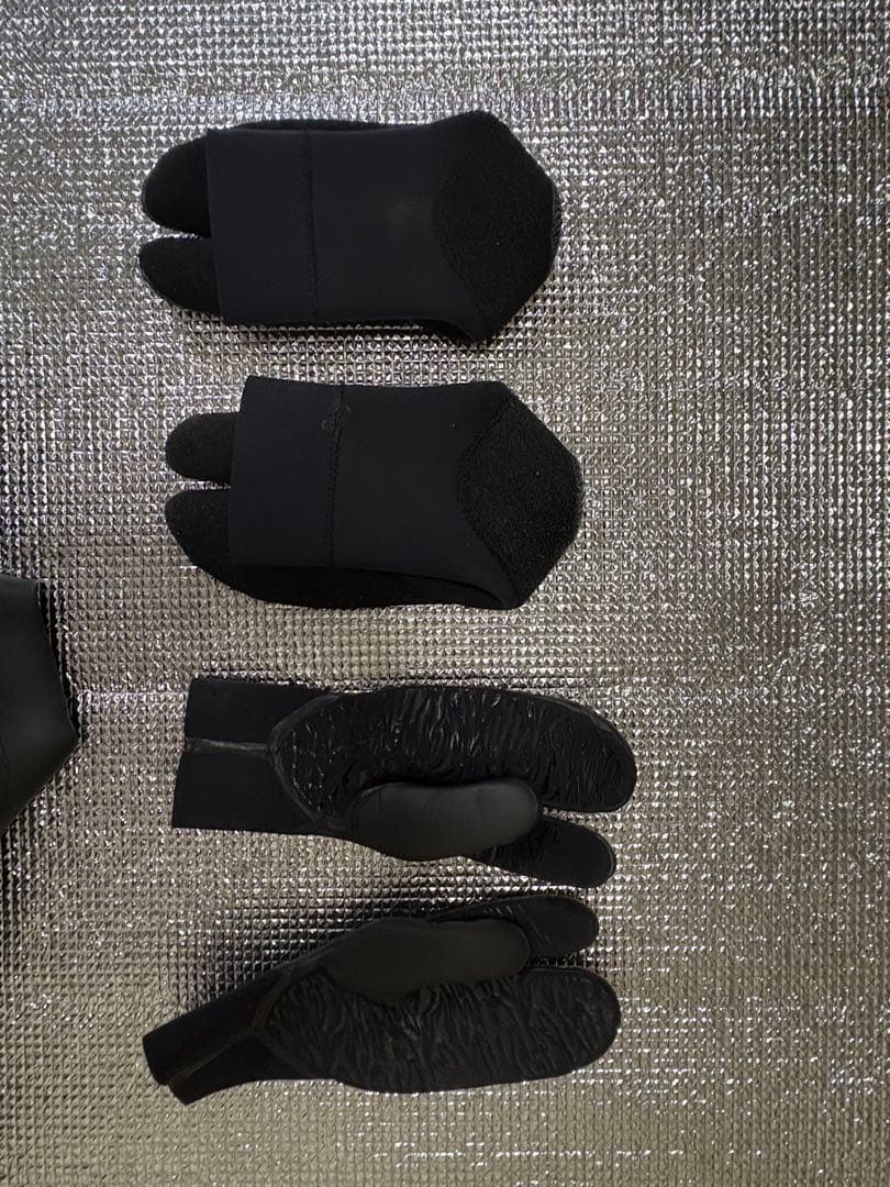 ダークグレー ジッパー付きタッパー