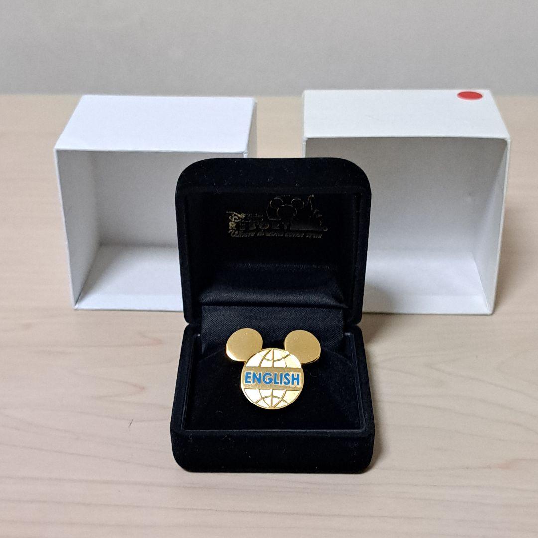 【レア•非売品】東京ディズニーリゾートキャスト限定 ランゲージピン 英語