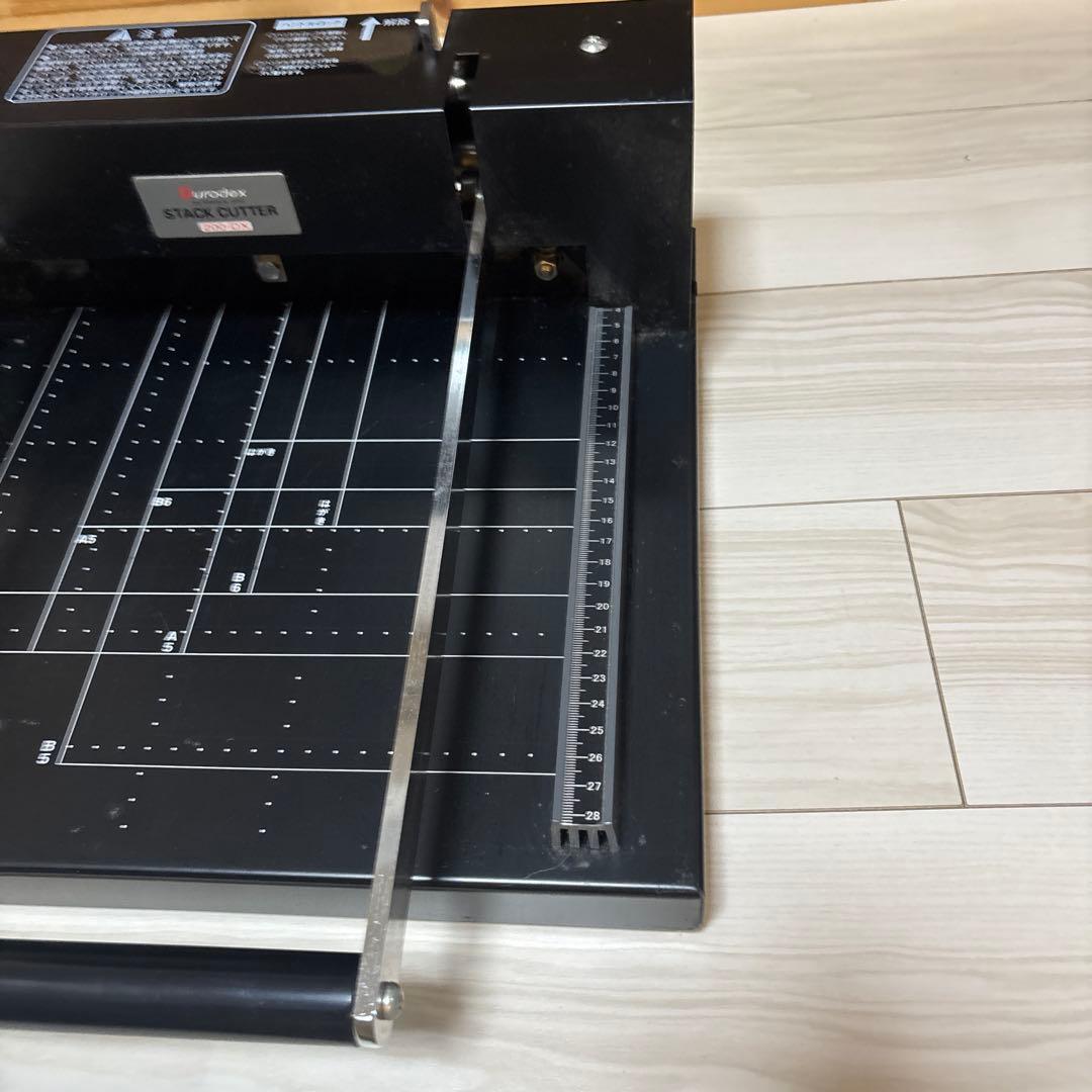 Durodex STACK CUTTER 200-DX 裁断機　難あり