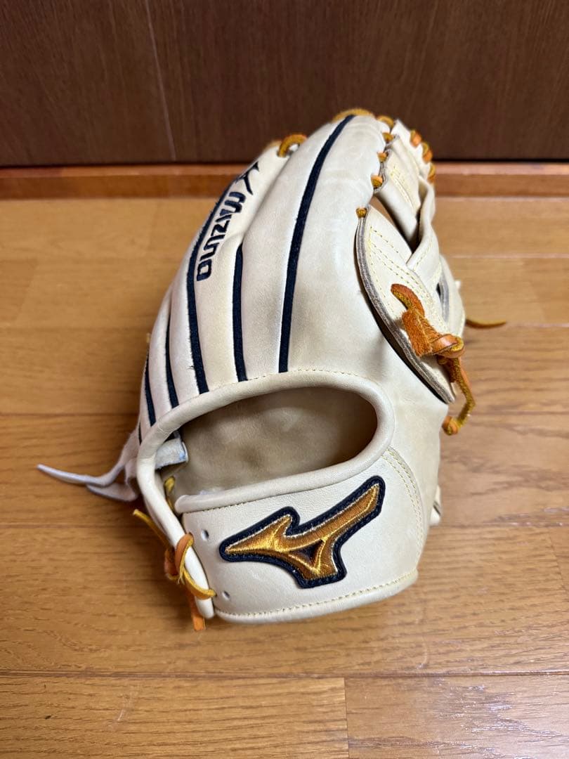 ミズノプロ　軟式グローブ 右投げ タティスjrモデル