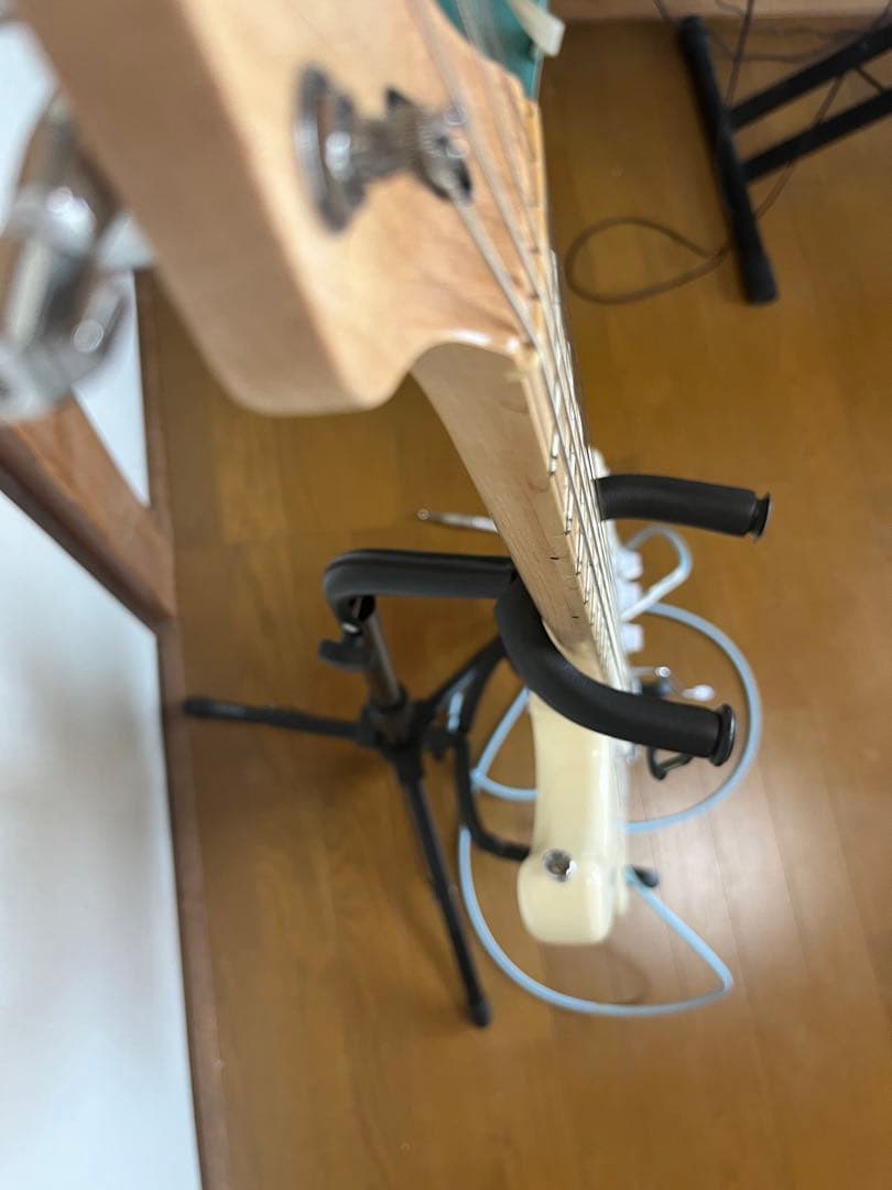squier STRATOCASTER エレキギター＋スタンド＋ケーブルセット