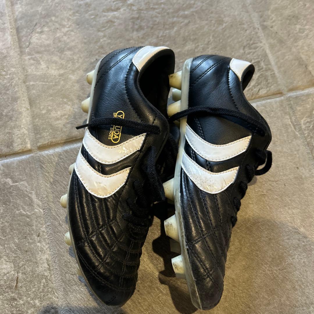 YASUDA サッカー スパイク 黒/白