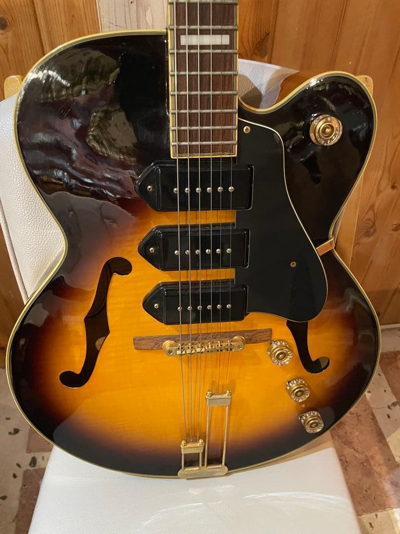 ギター Epiphone Zephyr Blues Deluxe VS