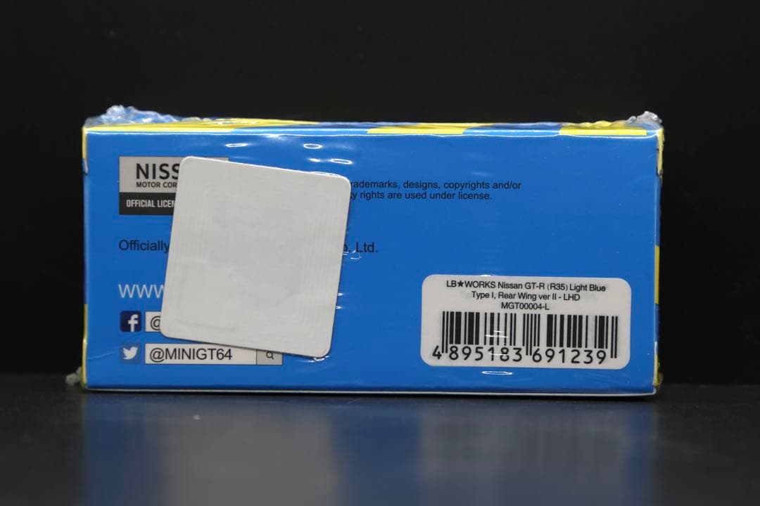 minigt / 1/64 LB★WORKS R35 “ベイビーブルー”