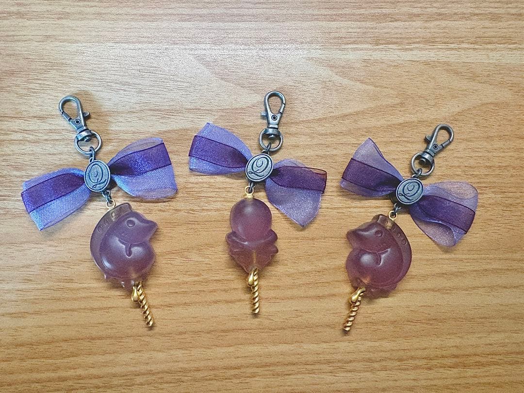 Q-pot ツイステ　グミキャンディバッグチャーム　アズール　ジェイド　フロイド