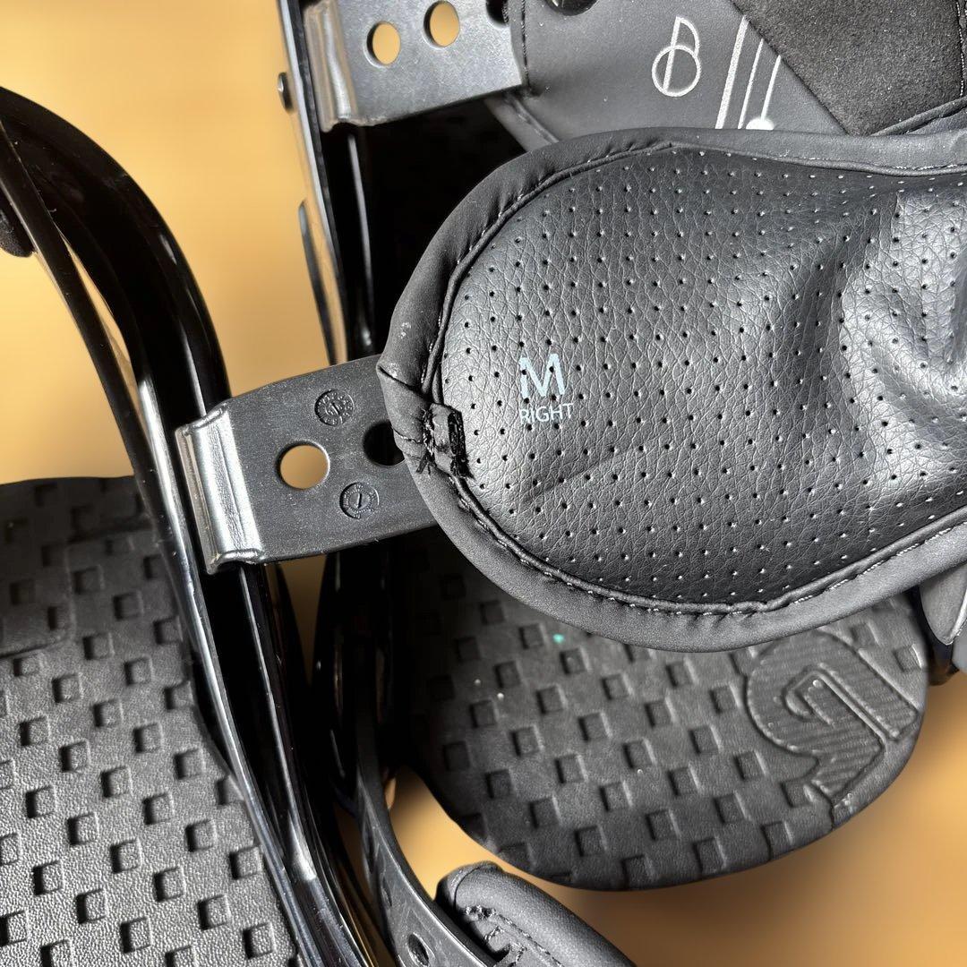 バートン　スノーボード ビンディング ブラック Mサイズ