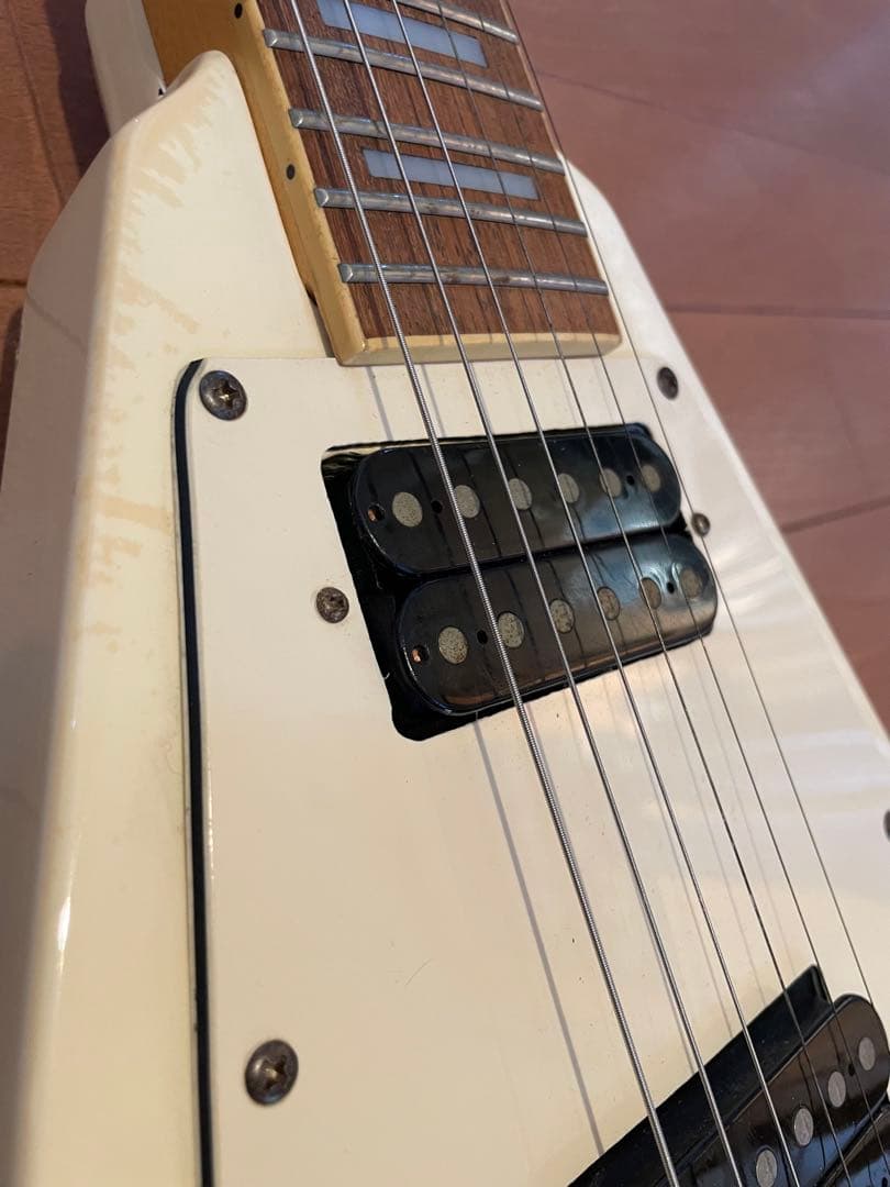 Monsty フライングV ソフトケース付き　音出し確認済み