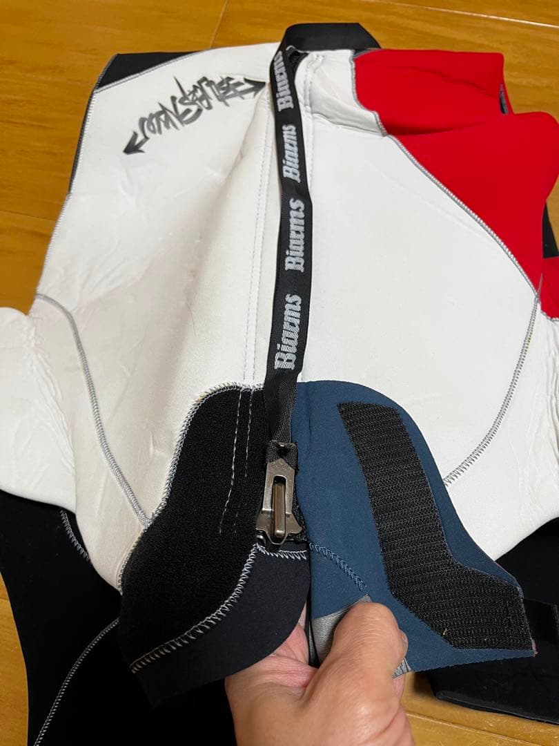 ウェットスーツ 長袖フルスーツ　ダイビング
