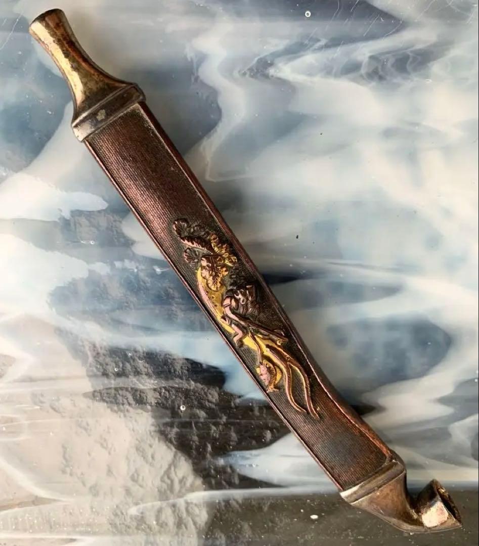 煙管　釣り人図彫刻