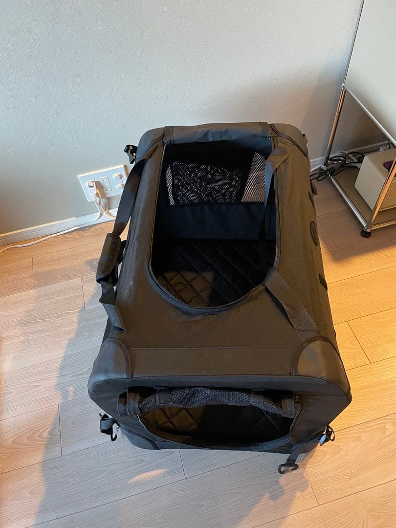 中型犬用メッシュ窓付きキャリーバッグ (フォルダブルペットキャリア)折り畳み式