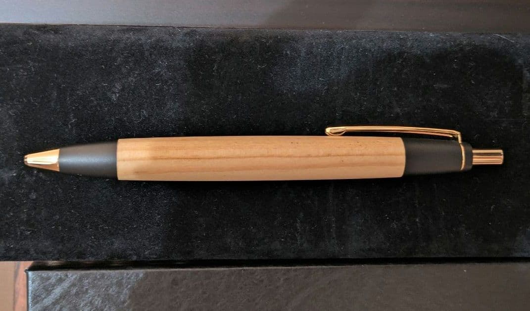 極美品　野原工芸　ウッドヒル隠岐　木のボールペン　スタンダード　隠岐の黒松