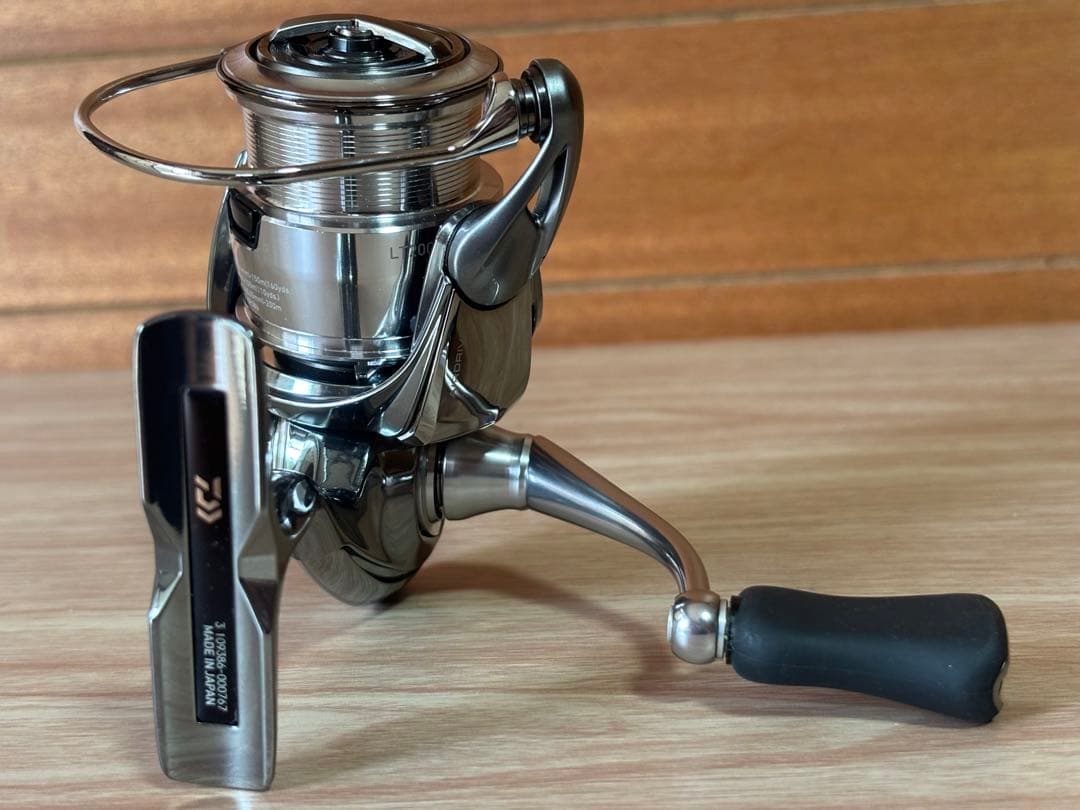 冨樫ダイワ 22イグジスト LT2000S−H スピニング リール