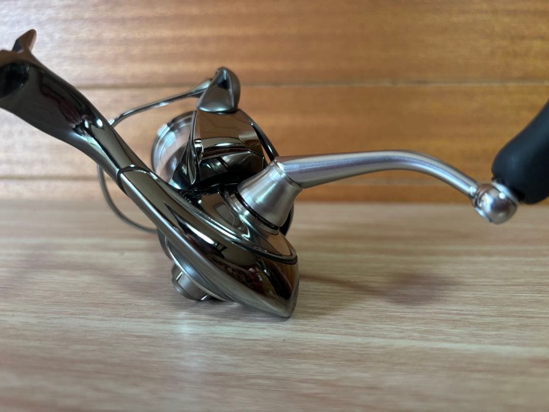 冨樫ダイワ 22イグジスト LT2000S−H スピニング リール