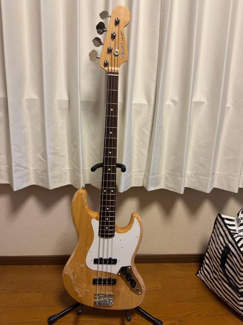 フェンダージャパンFender Japan Jazz Bass 4弦エレキベース