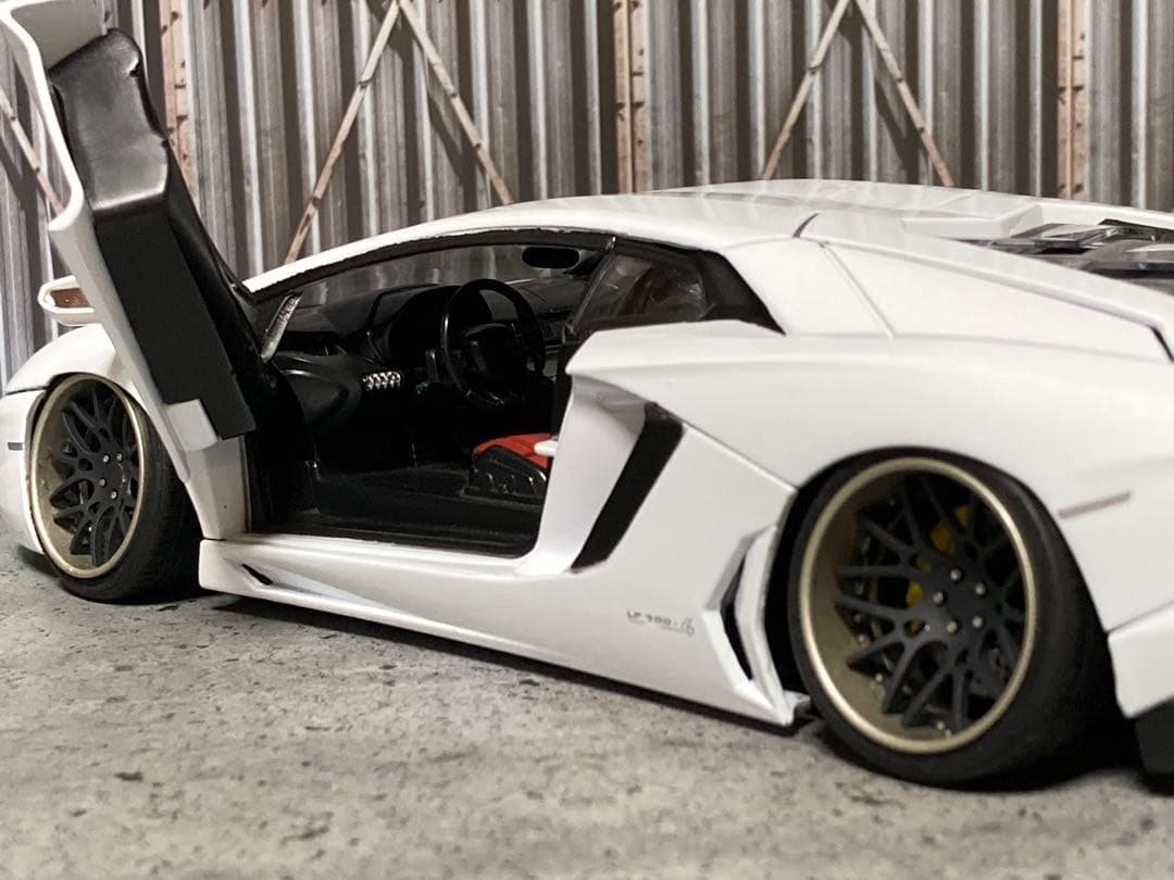 1/24 ランボルギーニ アヴァンタドールLP700-4（カスタム品）