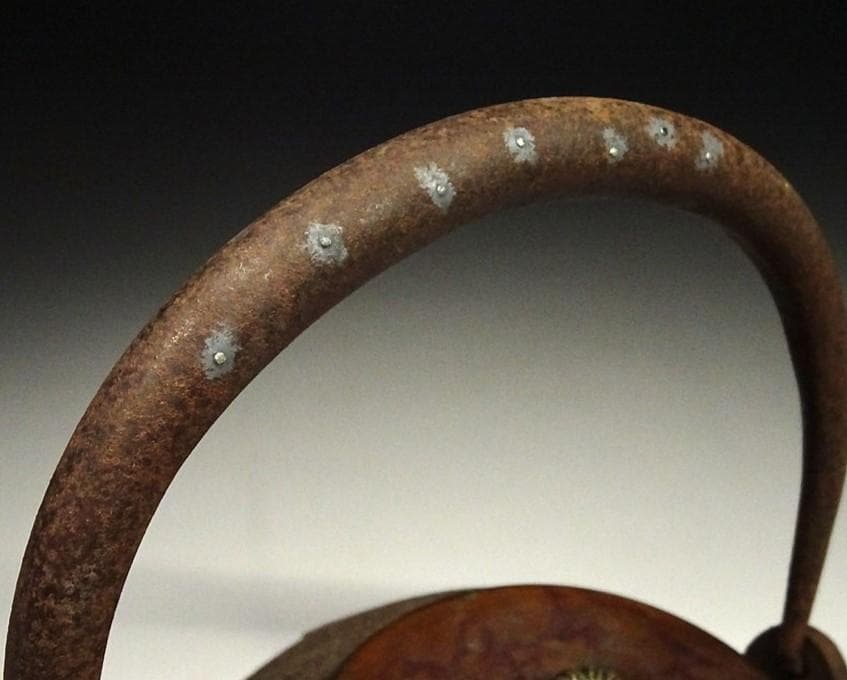 【人間国宝】◆『釜師 角谷一圭 松葉地紋 鉄瓶』◆検）亀文堂 龍文堂 金寿堂