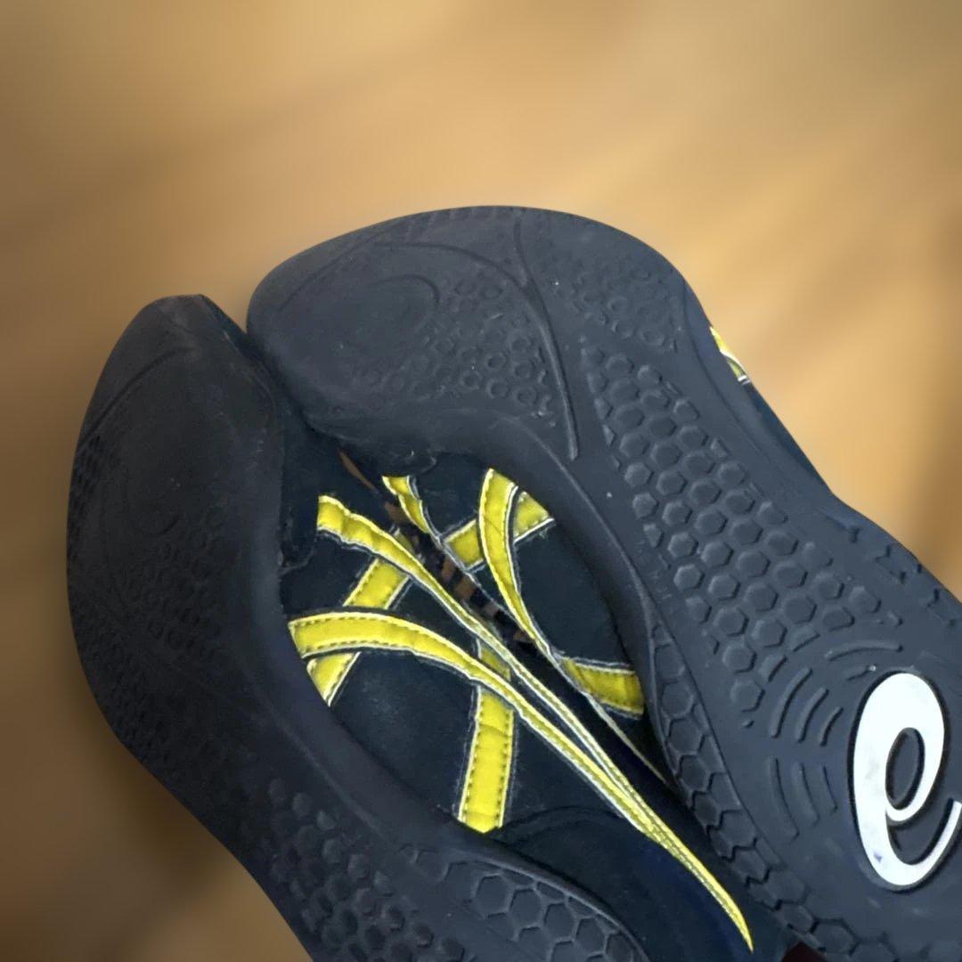 ASICS ボクシングシューズ ブラック/ゴールド 無臭 値下げしました‼️