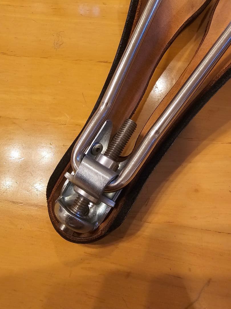 セラアナトミカ　X2　レザーサドル　ブラック