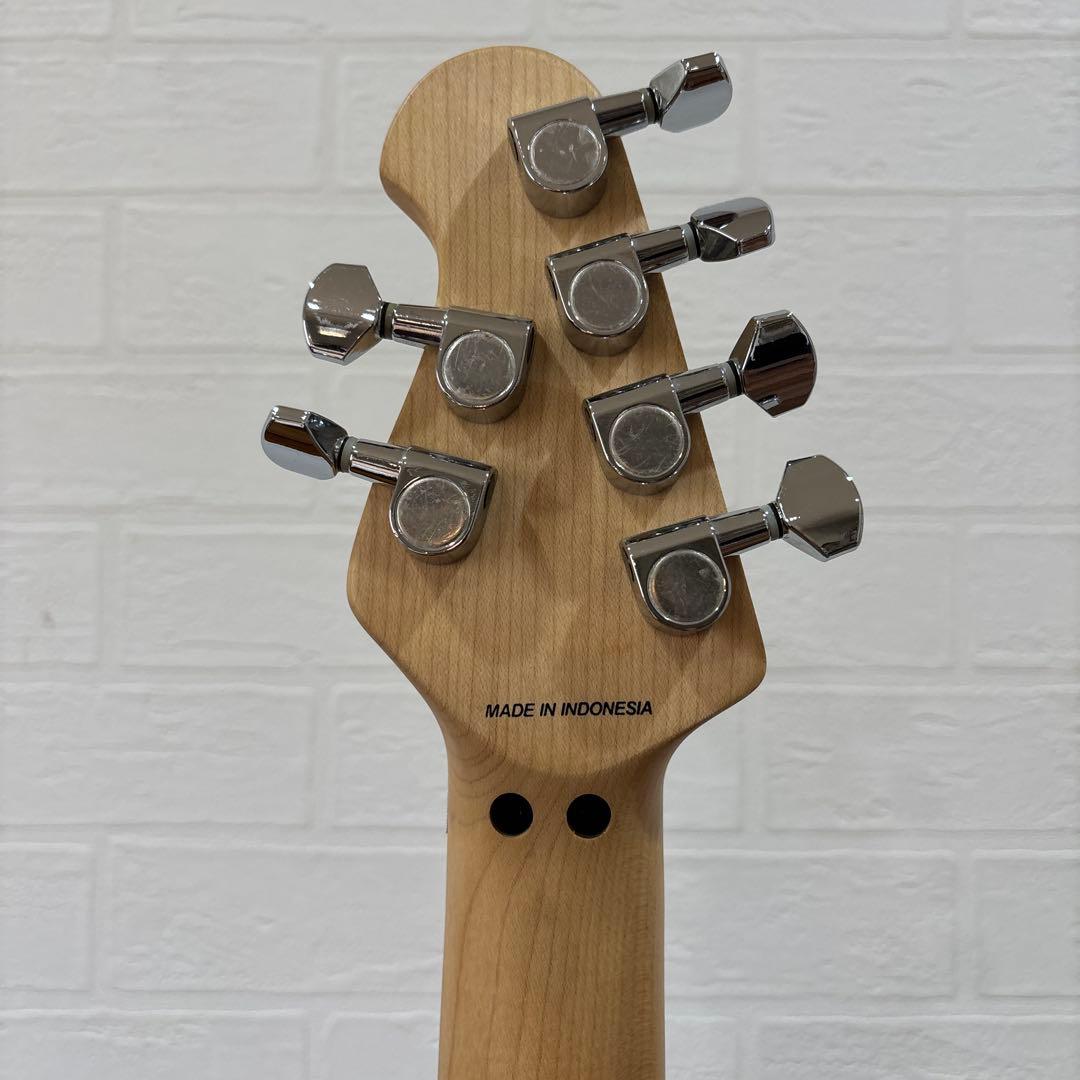 希少 Sterling by MUSIC MAN SUB AX4 TBL