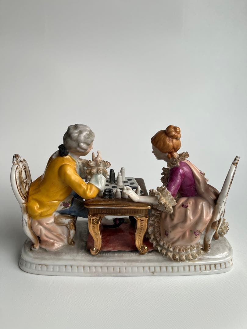 【磁器製アンティーク人形】 昭和から語りかけるセト・ノベルティ　「チェス」