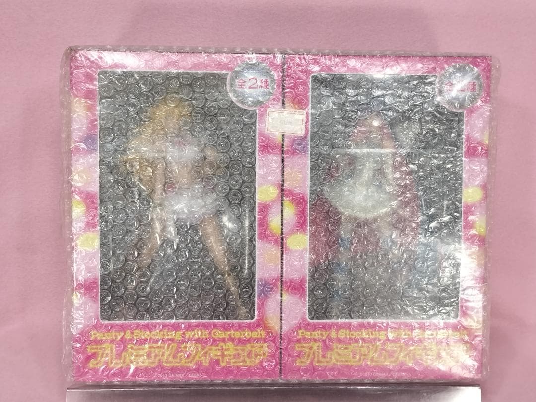 【未開封 極美品】パンティ&ストッキングwithガーターベルト　全２種フィギュア