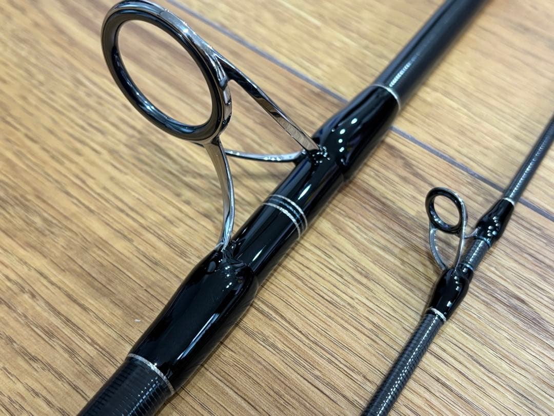 極美品　MCワークス　RAGING BULL 104XF-2 レイジングブル