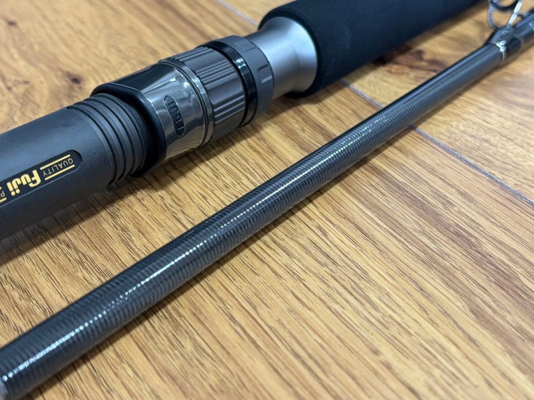 極美品　MCワークス　RAGING BULL 104XF-2 レイジングブル