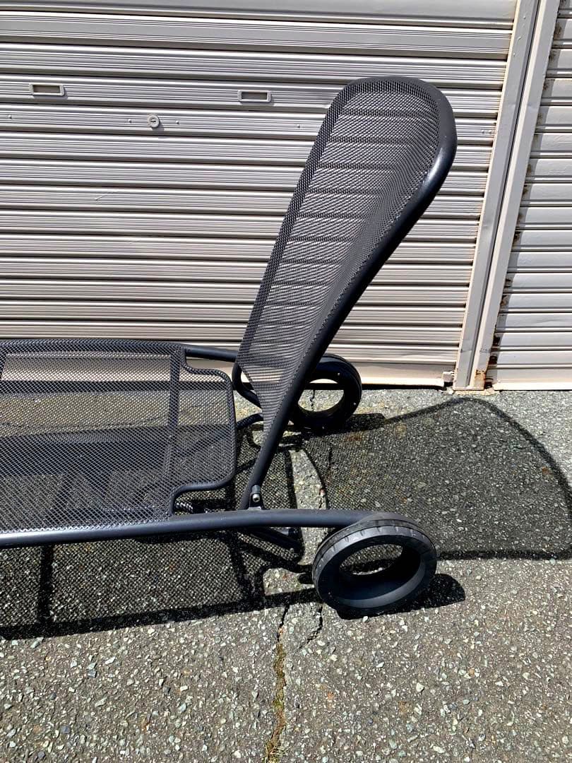 コロ付きメタルガーデンベッド